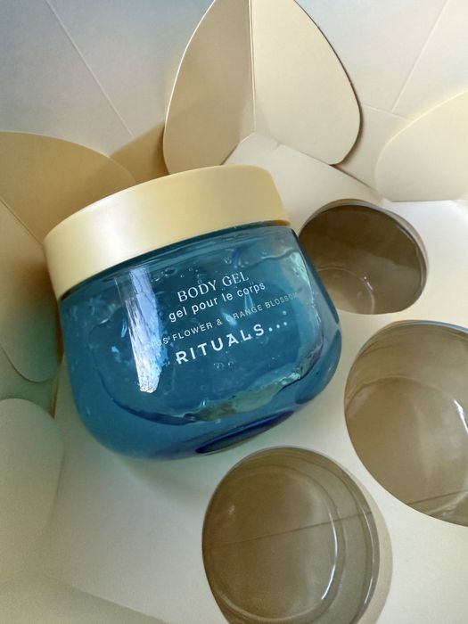 The ritual of seshen żel