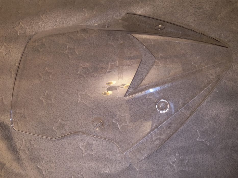 Продам оригінальне вітрове скло Honda