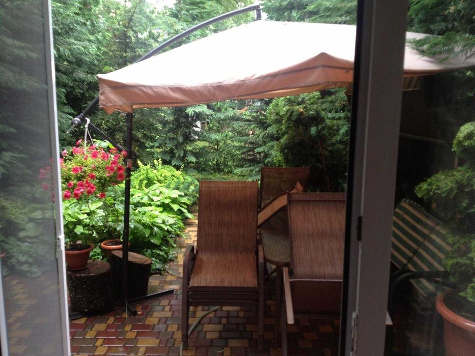 Продам коттедж  возле моря