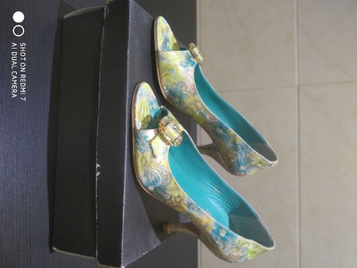 Sapatos salto, várias marcas e tamanhos