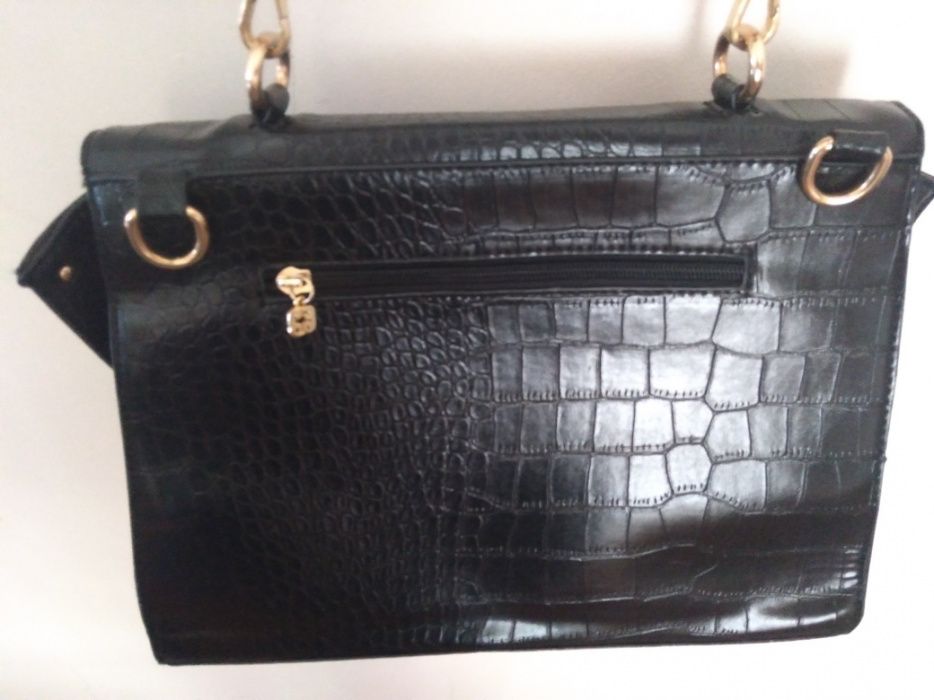 Bolsa preta Parfois