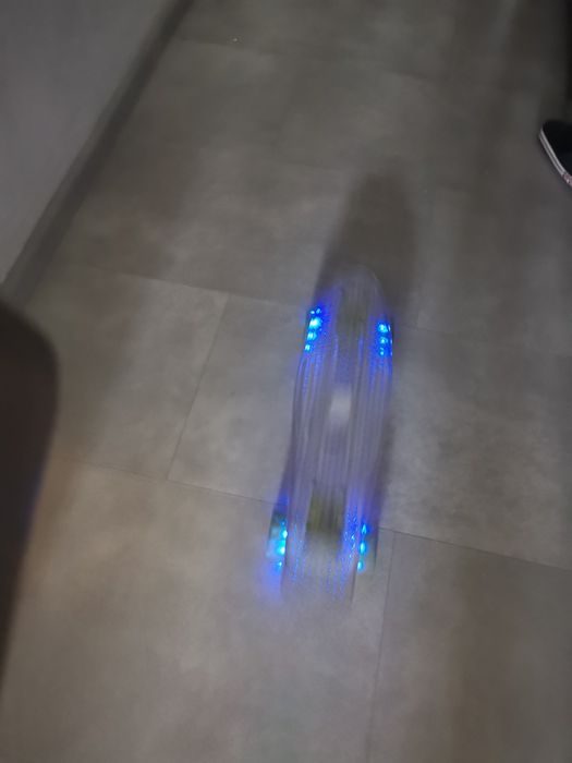 Deskorolka fiszka COOLSLIDE, koła LED
