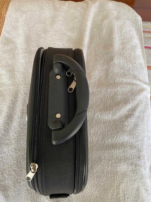 Mala nécessaire preta