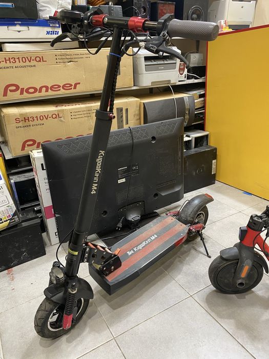 Електросамокат KugooKirin M4