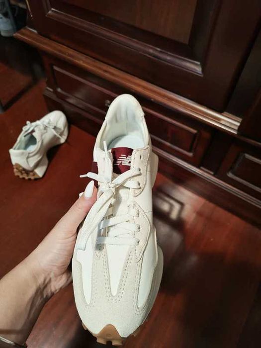 Sneakers New Balance 327 Moonbeam com classic burgundy