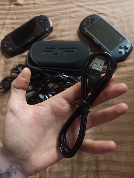Розпродаж! Нові зарядні кабелі для PSP