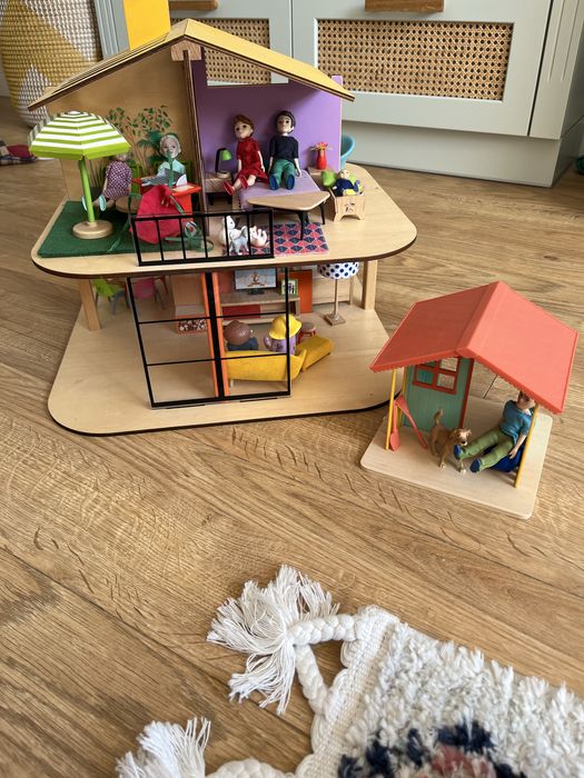 Domek dla lalek djeco z pelnym wyposazeniem
