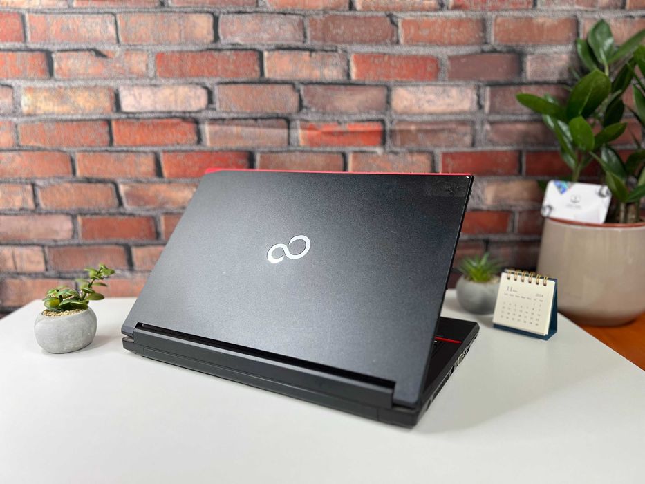 Ноутбук Fujitsu LIFEBOOK E546·i3-6100U·8GB+SSD256·14"HD·Гарантія 9 міс