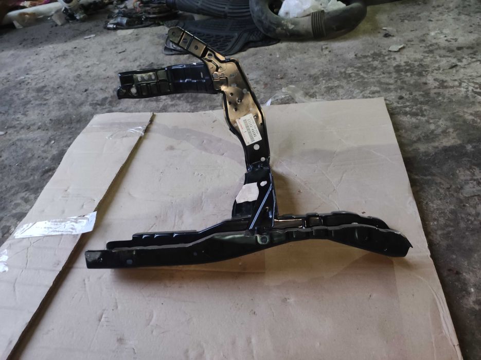 Панель передняя левая Lexus RX 350 от 2009-г  Новая. Оригинал