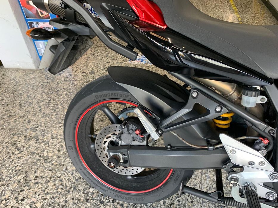 Yamaha FZ6 de 2009 em Optimo estado. Revisionada, Extras.