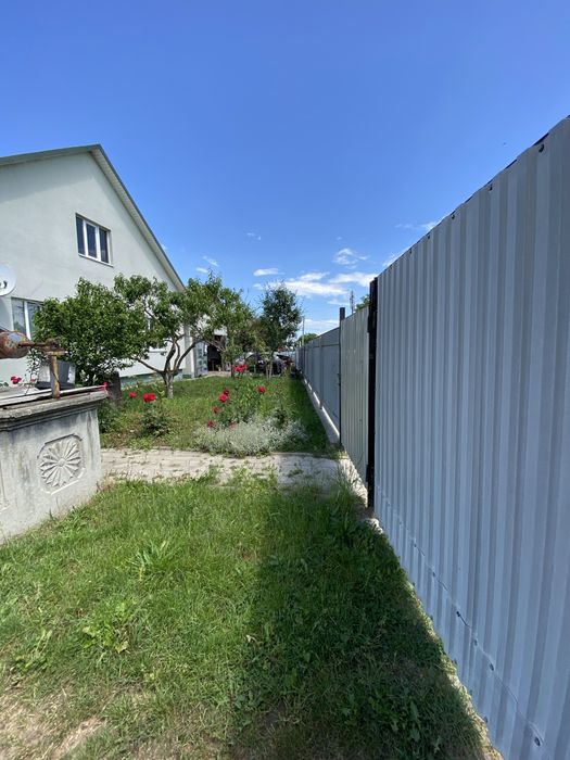 Продаж будинку