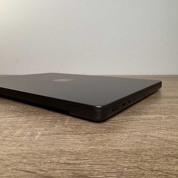 Macbook Pro 14" Late 2024 M4 Pro / 48Gb / SSD 512Gb акб:98% (код:M1556)