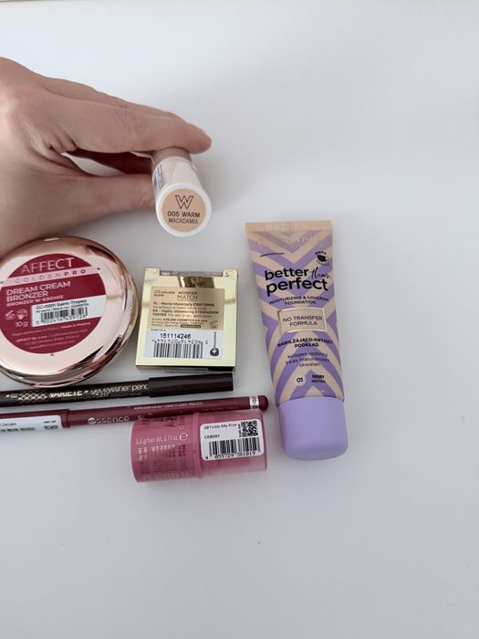 Zestaw 9 kosmetyków do makijażu eveline nyx affect catrice essence