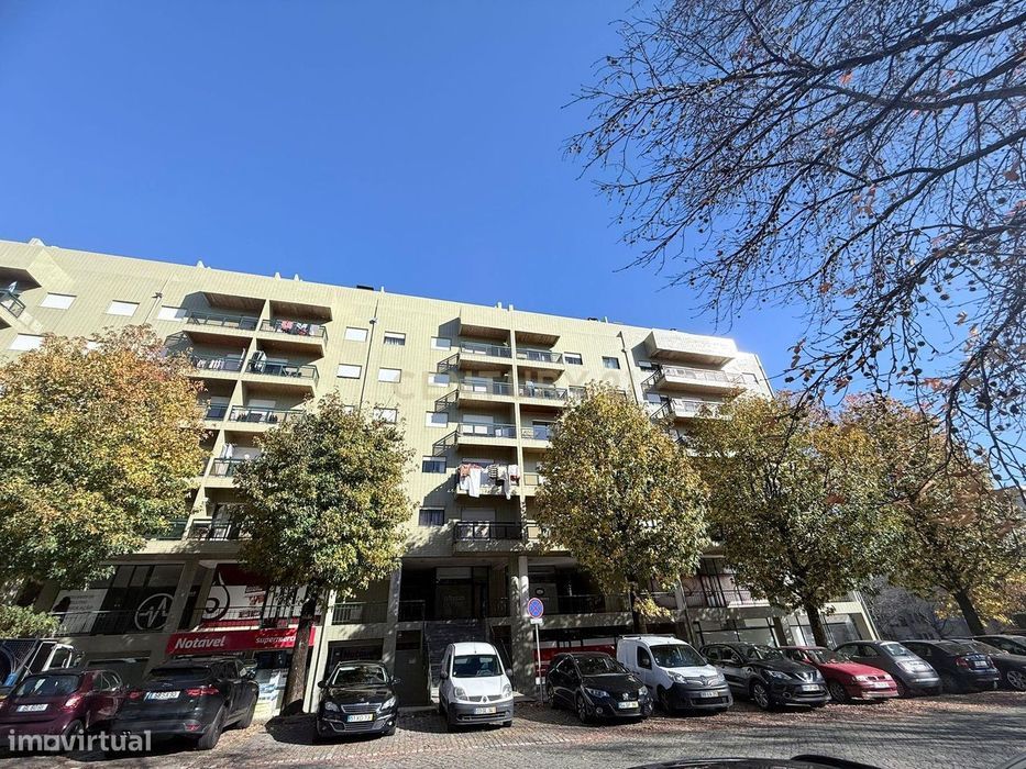 T4 Duplex com 3 suítes, Varandas em todos os quartos. Garagem 2 carros — Arcozelo, Braga