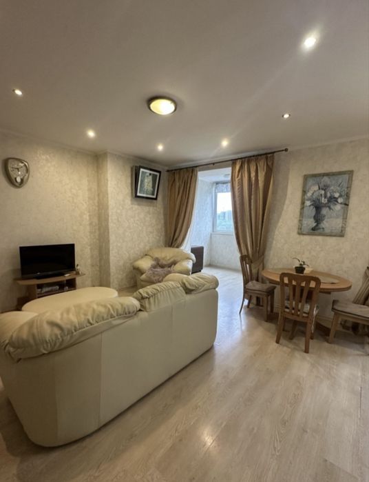 2 кімнатна квартира з ремонтом вулиця Зоопаркова /Маршала Говорова