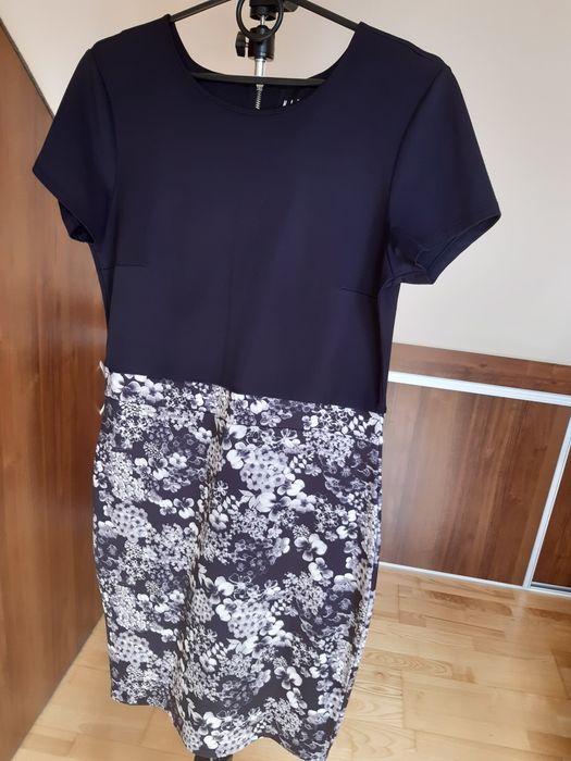 Sukienka rozmiar M/L