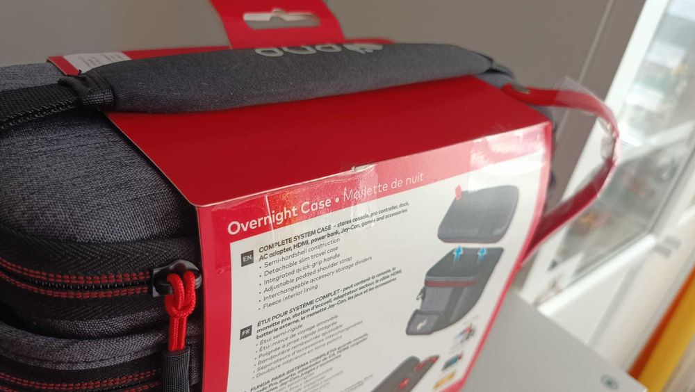 Nintendo Switch PDP Switch, Walizka + etui Elite Edition
