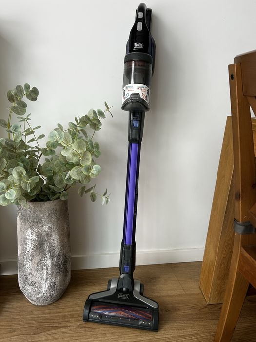 Aspirador de Escova Black & Decker Animal de Estimação 18v