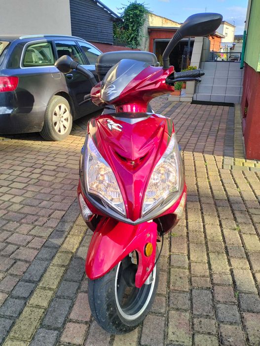 Sprzedam Zipp 125 przebieg 6000 km