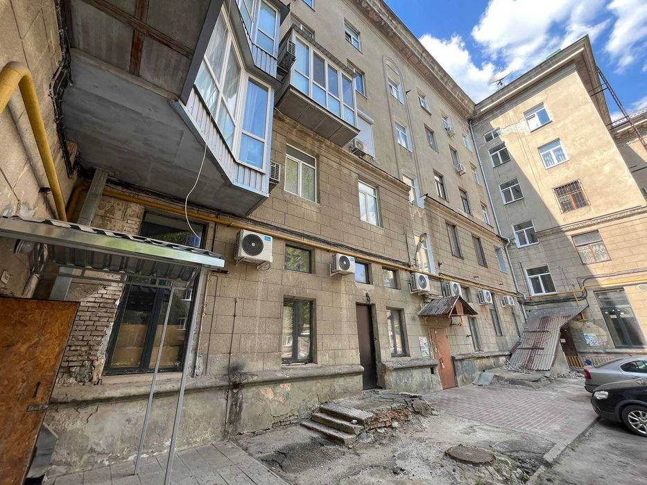 Оренда приміщення 1200м2/ вул.Сумська/ парк Центральний