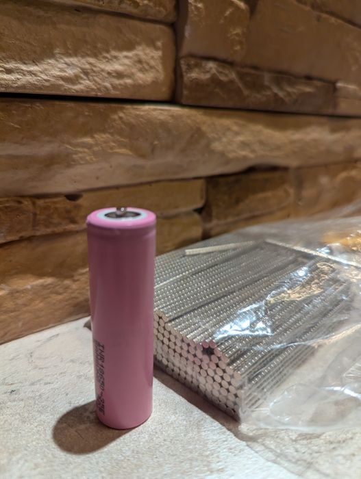 Неодимові магніти 3×2 мм для акумуляторів 18650, 21700 нікел. покриття