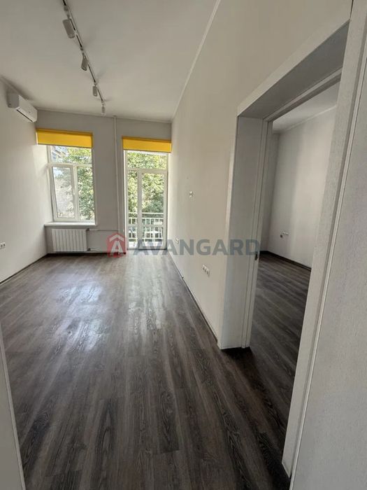 Продам 4к квартиру вул. Антоновича, метро Олімпійська