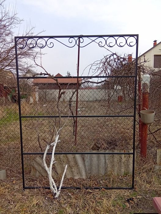 Арки,перголи, шпалери,під рози та виноград