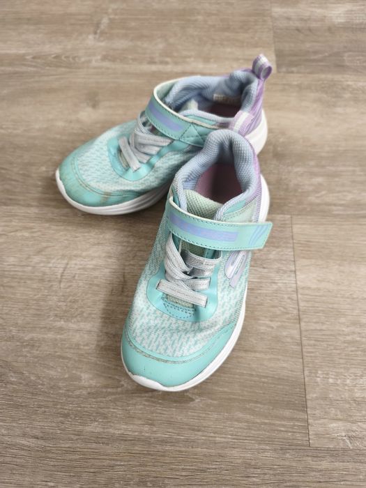 Кросівки для дівчинки Skechers 27 розмір