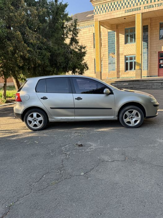 Продам гольф 5!!