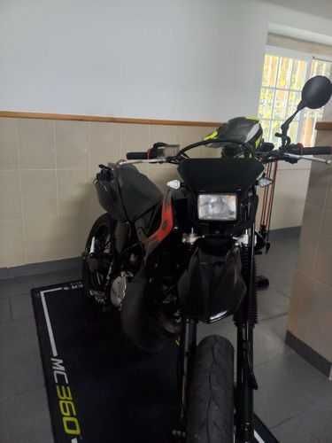 Vendo Yamaha dtx 125, impecável .