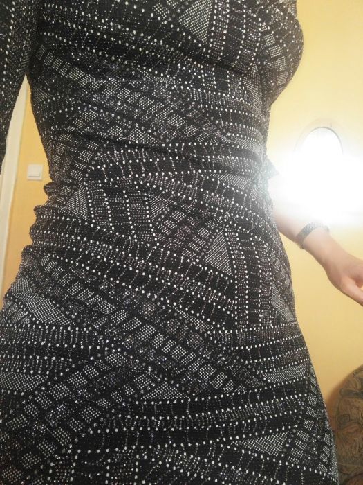 Mala czarna we wzory S 36