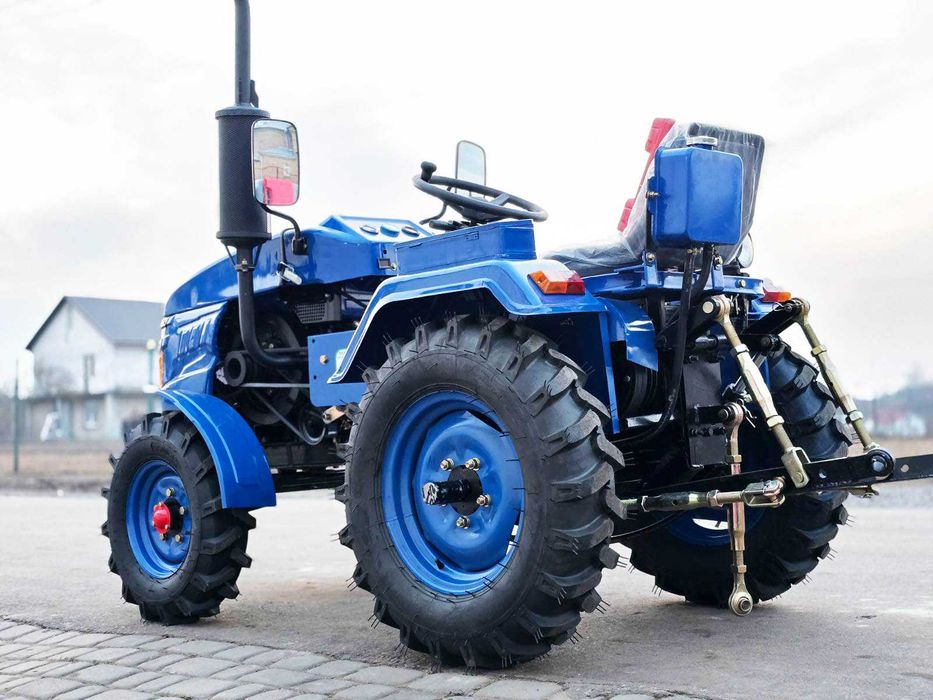 Міні-трактор Булат 185Х з триточкою, польський плуг, фреза широкі шини