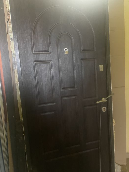 Продам вхідні двері
