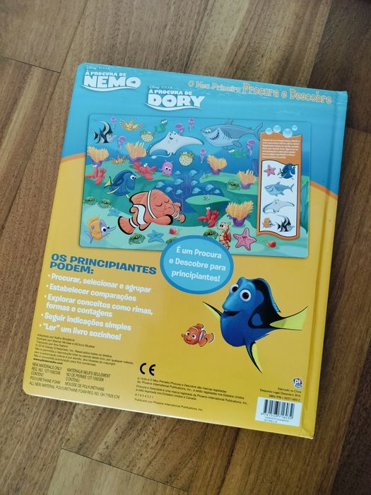 Livro À procura de Nemo/Dory