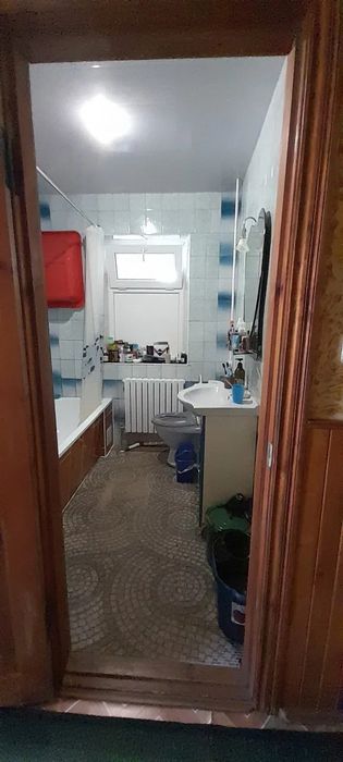 Продам добротний 2-о поверховий будинок. Район С.Балашівка.