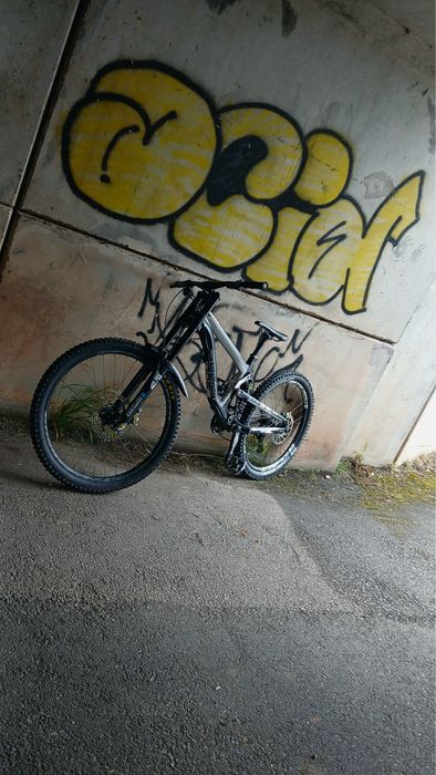 Vendo Solid de Downhill