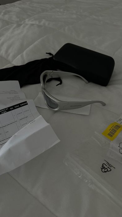 Sunglasses balenciaga