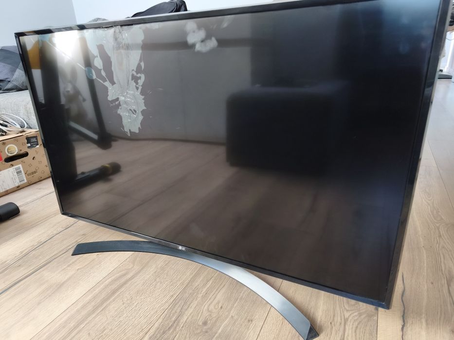 Telewizor LG 49UJ635V 49" | Uszkodzona matryca | Na części / Płyta / Stopa