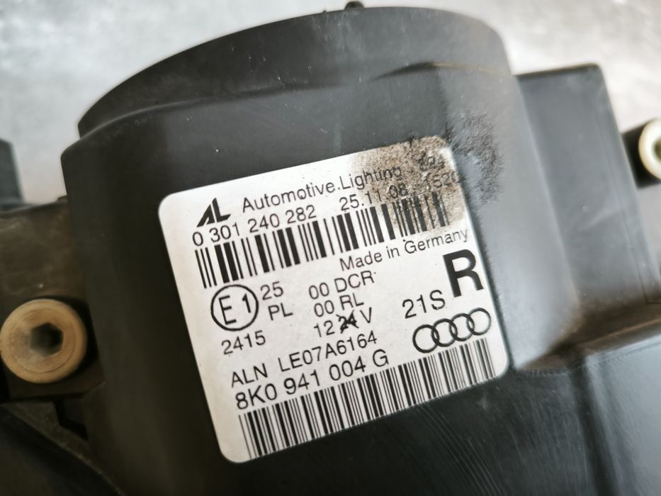 Audi a4 b8 S4 lampa skrętna bixenon