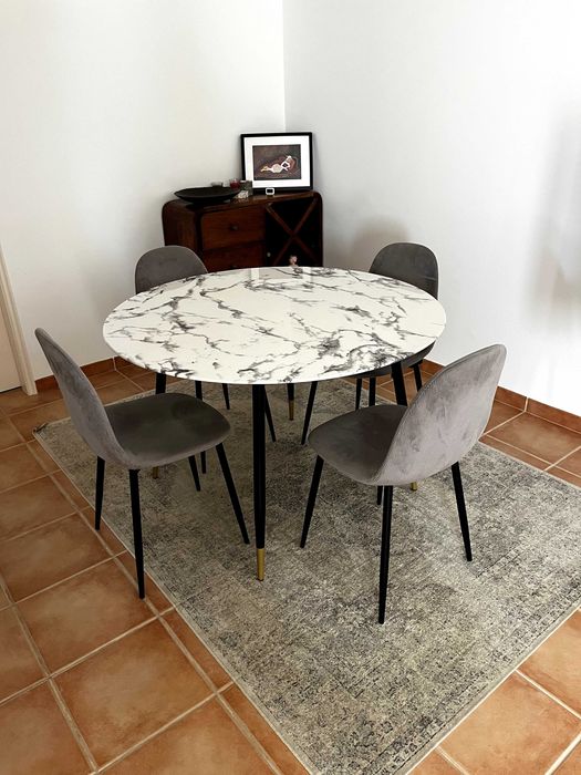 Mesa de jantar com efeito de mármore para 5/6 pessoas D120 + 4 cadeiras