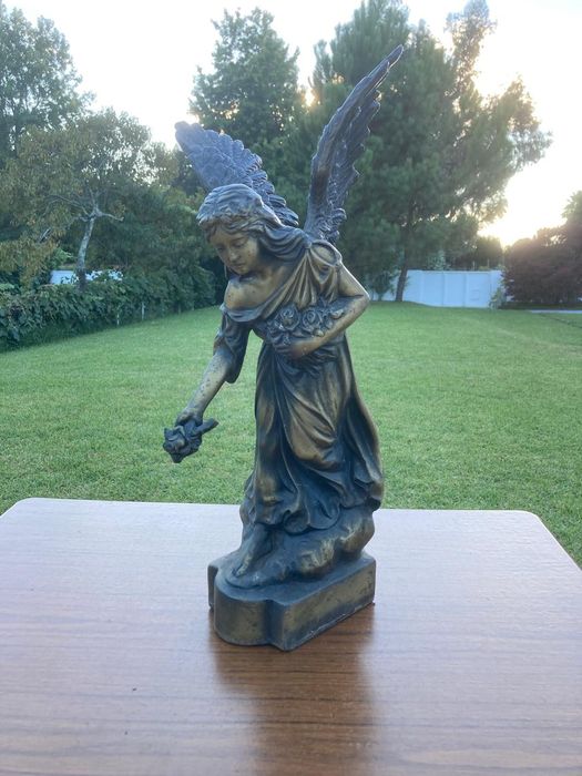 Estatueta em Bronze (anjo do luto)