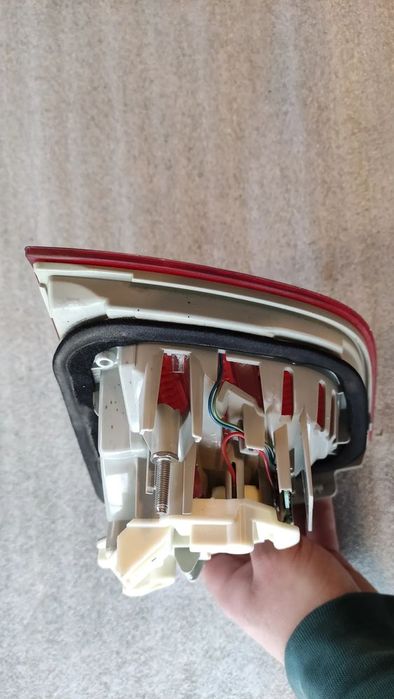 prawa tylna lampa w klape bmw e91