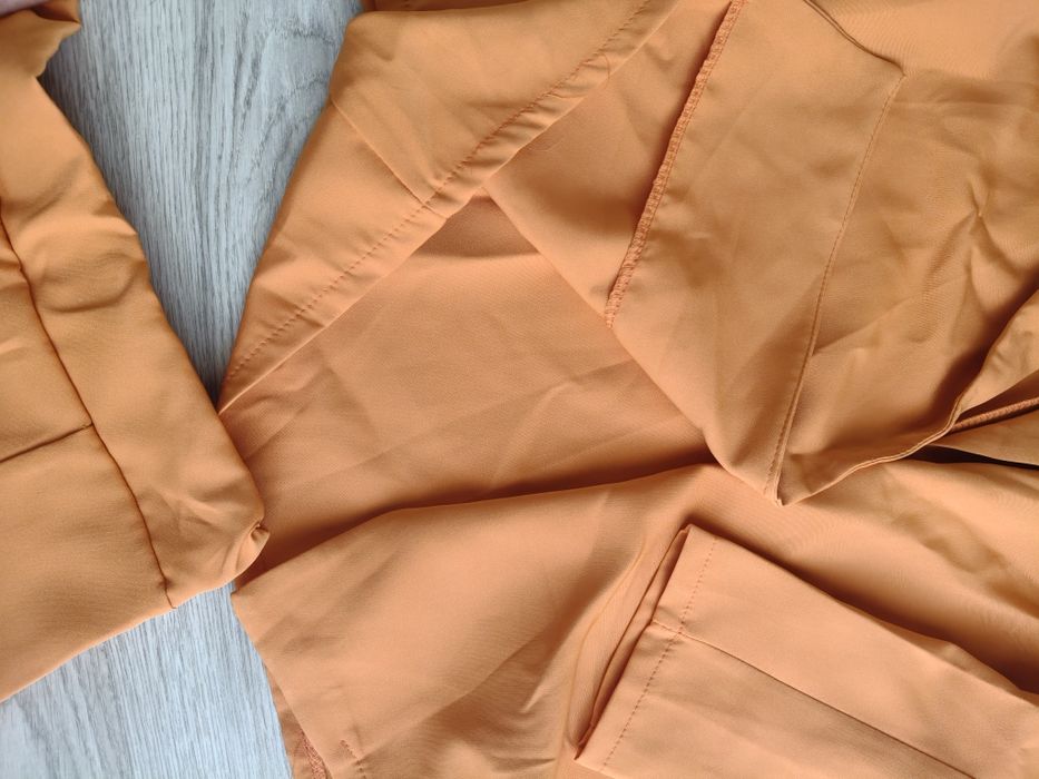 Conjunto blazer e calça c/etiqueta