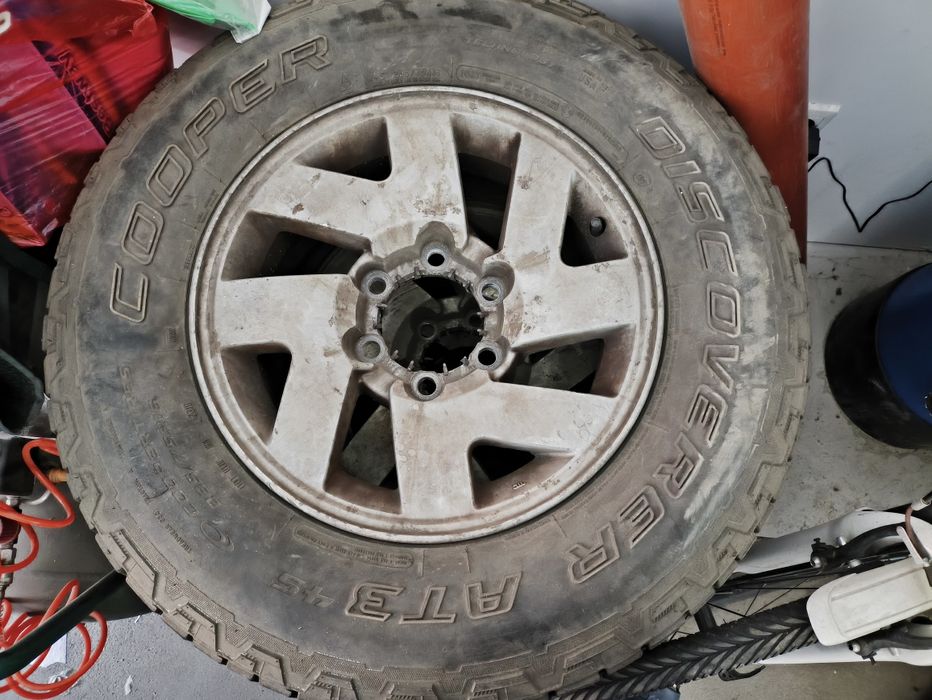 Felgi z oponami Mitsubishi Pajero '16