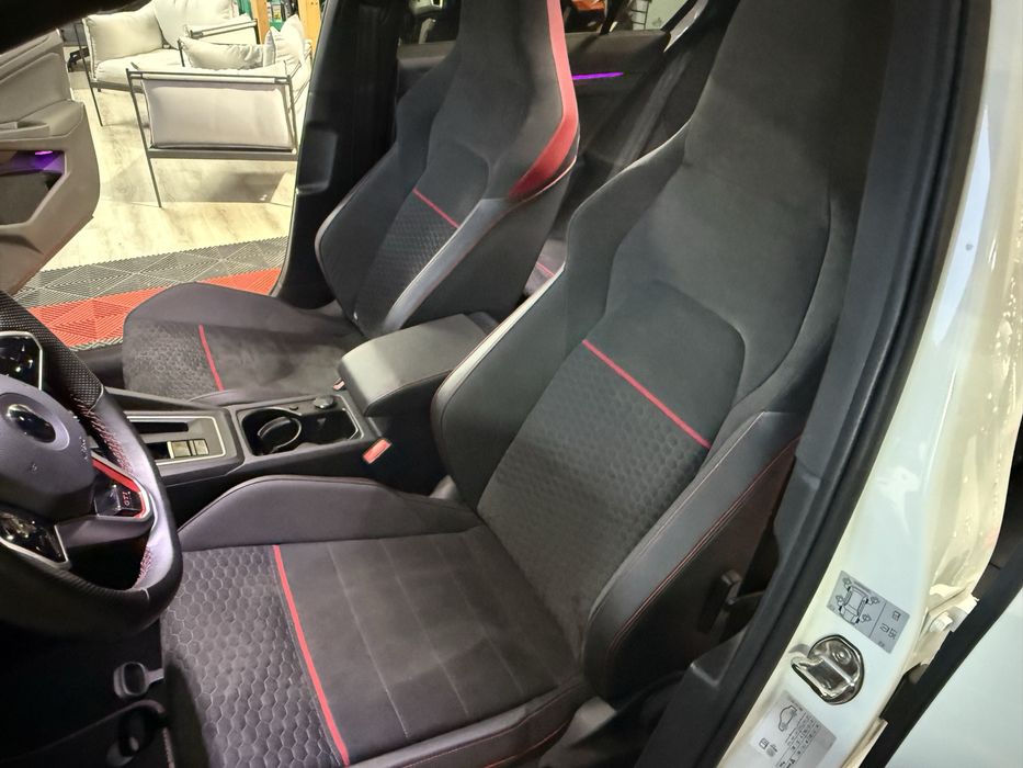 Volkswagen vw Golf 8 2.0 GTI 300CV