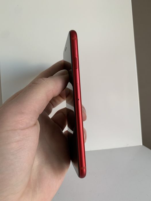 iPhone SE 2020 64gb Red