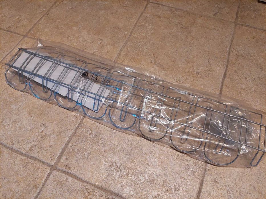 Passa cabos horizontal,  70 cms. Novo