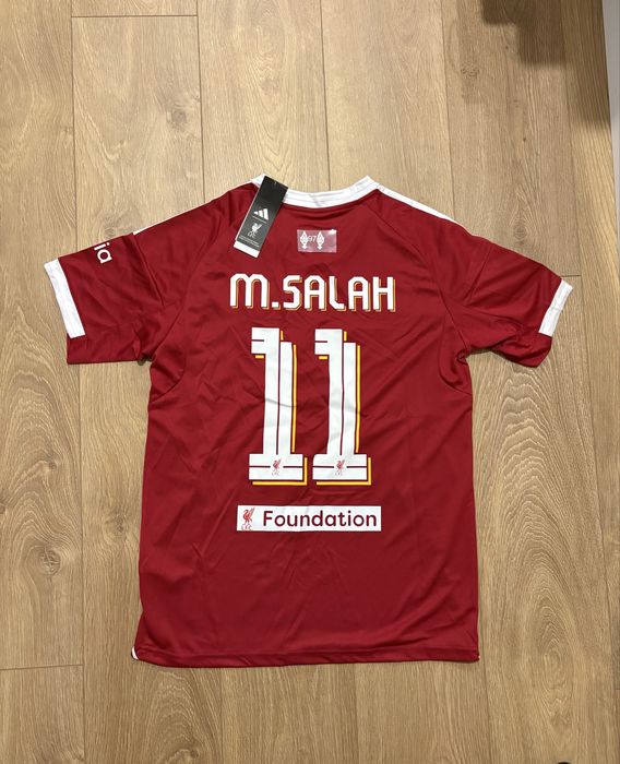 T-Shirt Liverpool com Patch Champions - Tamanho S