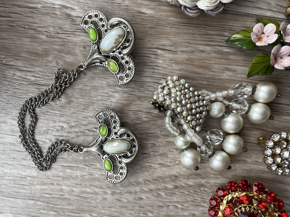 Брошка ссср цветы