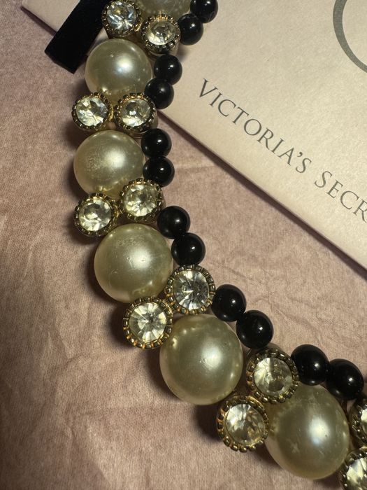 Намисто-кольє/ Колье с кружевной черной лентой и жемчугом